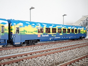 p-db-touristikzug-exklusiv-fuer-vedes-br-grossraumwagen-br-br-modell-des-db-ag-bpmz-857-br-wagennummer-73-80-84-90-905-5-p-69-4-69-4.jpg