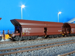 p-erzwagen-mit-beladung-br-br-modell-des-db-ag-faals-150-br-wagennummer-81-80-666-4-186-6-p-1302-4-1302-4.jpg