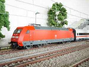 p-hochgeschwindigkeits-e-lok-der-baureihe-101-br-br-modell-der-101-126-1-br-db-fernverkehr-ag-p-764-2-764-2.jpg