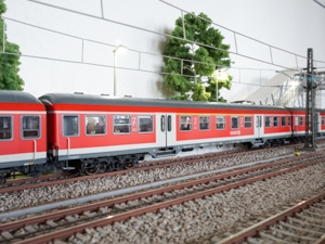 p-nahverkehrswagen-1-2-klasse-br-br-modell-des-db-ag-abn-407-1-br-wagennummer-50-80-31-33-571-6-p-522-6-522-6.jpg