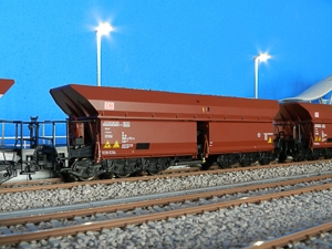 p-startsetmodell-br-erzwagen-mit-beladung-br-br-modell-des-db-ag-faals-150-br-wagennummer-82-80-666-4-175-8-p-1304-6-1304-6.jpg