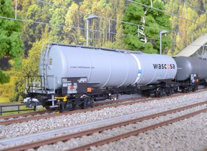 roco-6600143-1989-2.jpg
